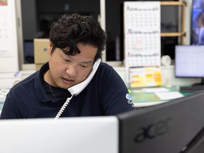 製造と納入を支える仕事
